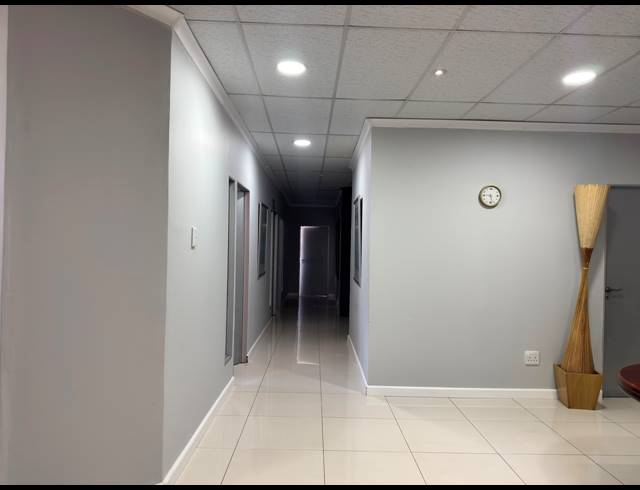 3,355M² BUSINESS CENTRE FOR SALE IN LAUDIUM